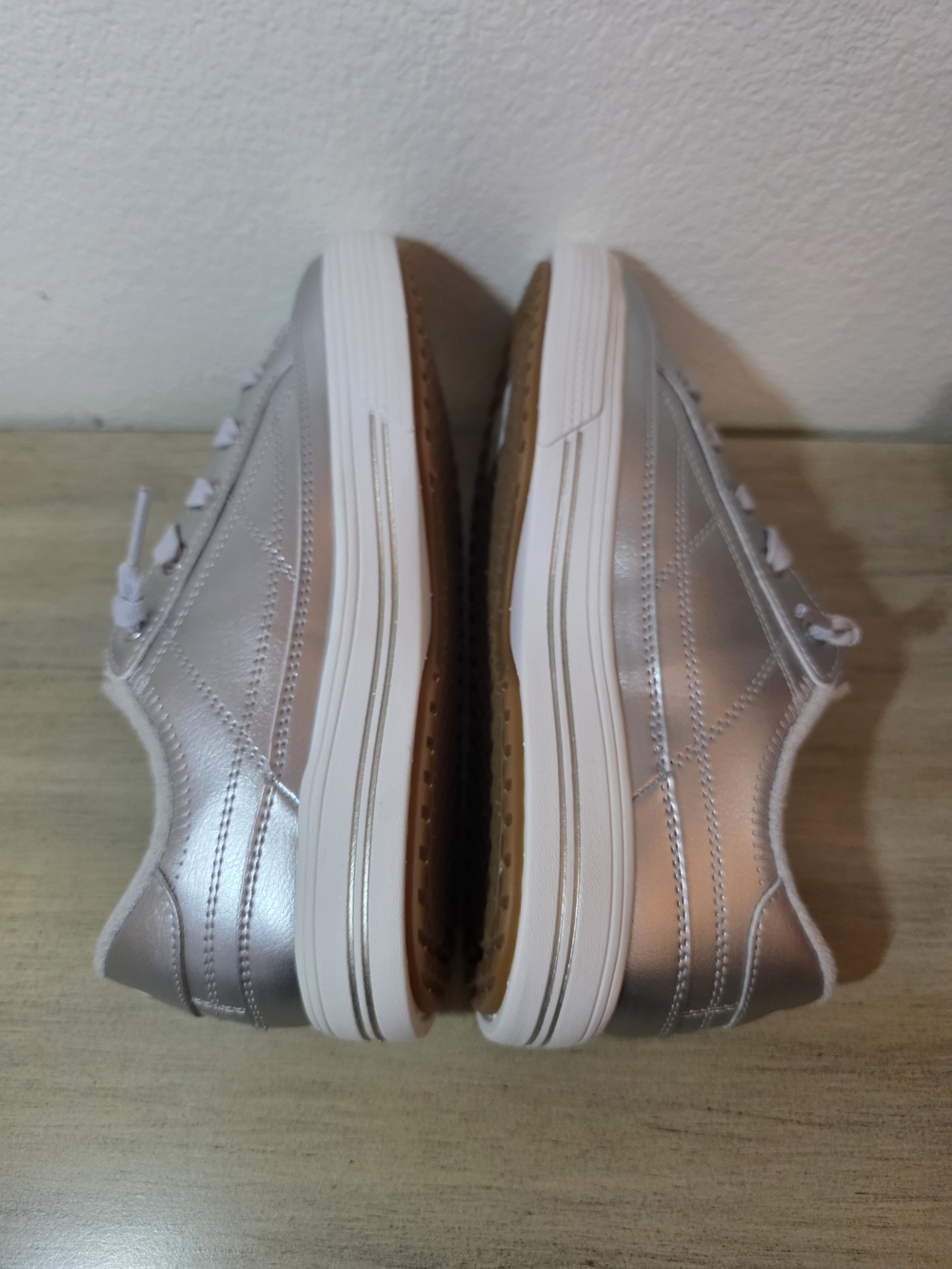Skechers Metallic Silver Low-Top Lace-Up Sneakers 6 - Picture 4 of 7